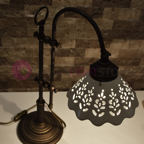 VOLTERRA Elegant Table Lamp...